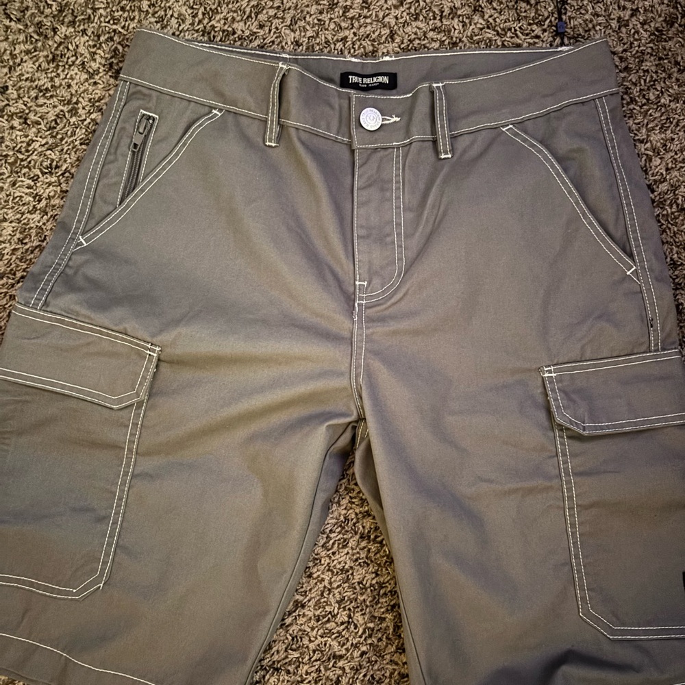 True Religion Men's Cargo Shorts in Gray
